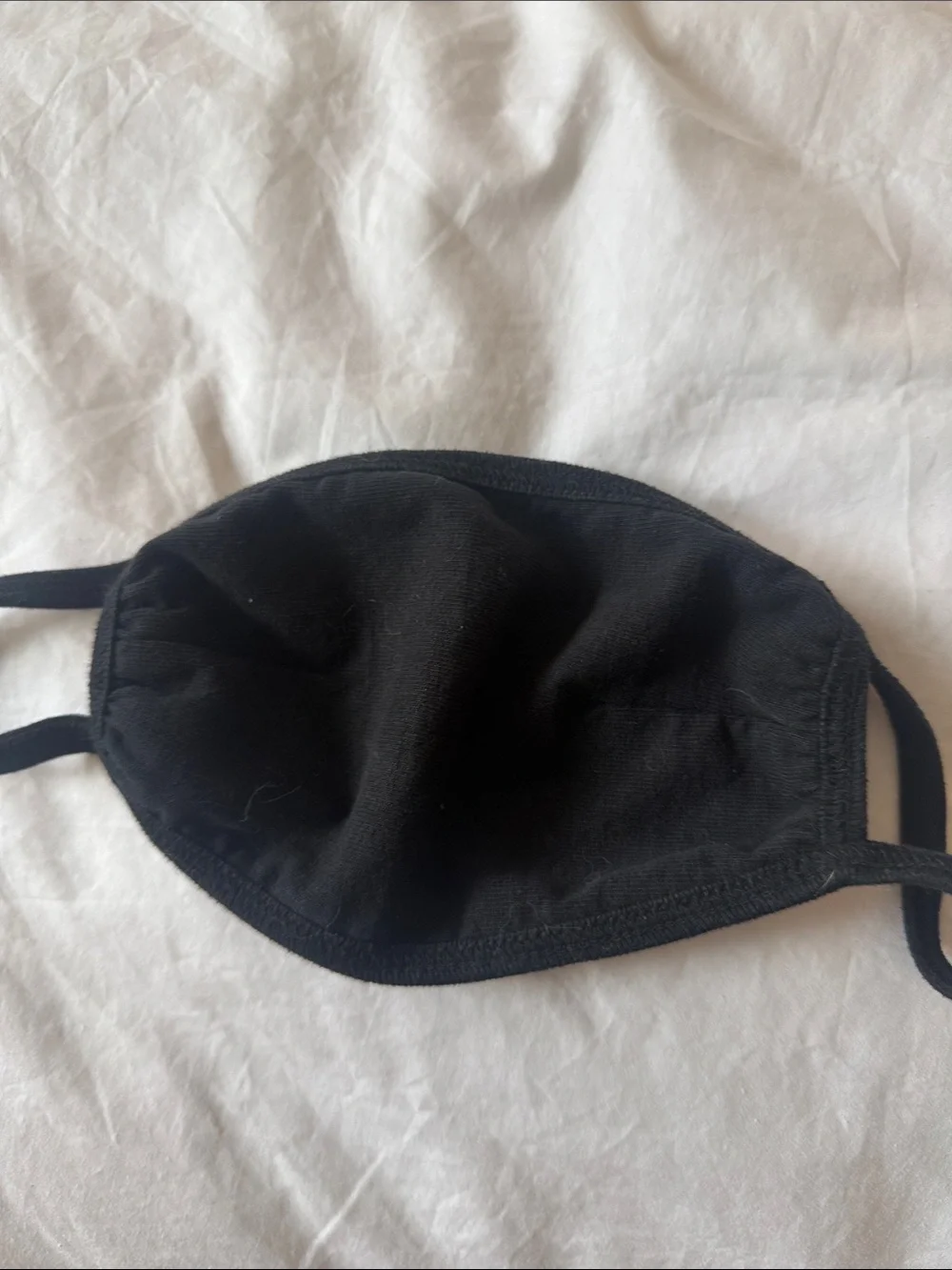 Lauren Moshi kiss crystal face mask